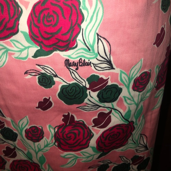 ***Sold *** Mary Blair red roses wiggle dress YS - Picture 5 of 6